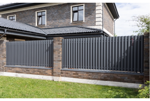 Штакетник Полукруглый Slim фигурный Grand Line 0,45 Drap TX RAL 7024 мокрый асфальт