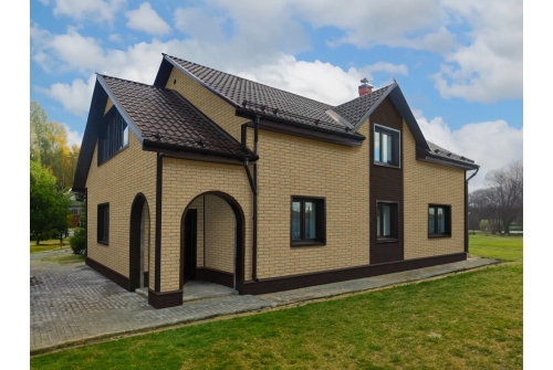 Фасадная панель Grand Line Состаренный кирпич Design Plus солома с темно-бежевым швом