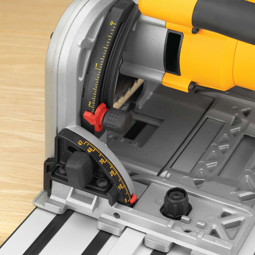Дисковая пила погружная DeWalt DWS520KT-QS