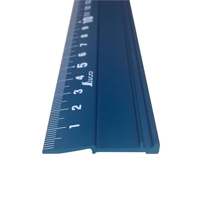 Линейка нескользящая Shinwa 60 см