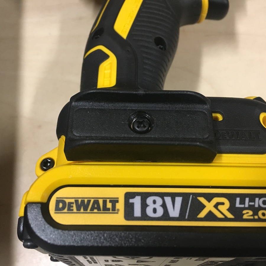 Аккумуляторная дрель-шуруповерт DeWalt DCD791D2