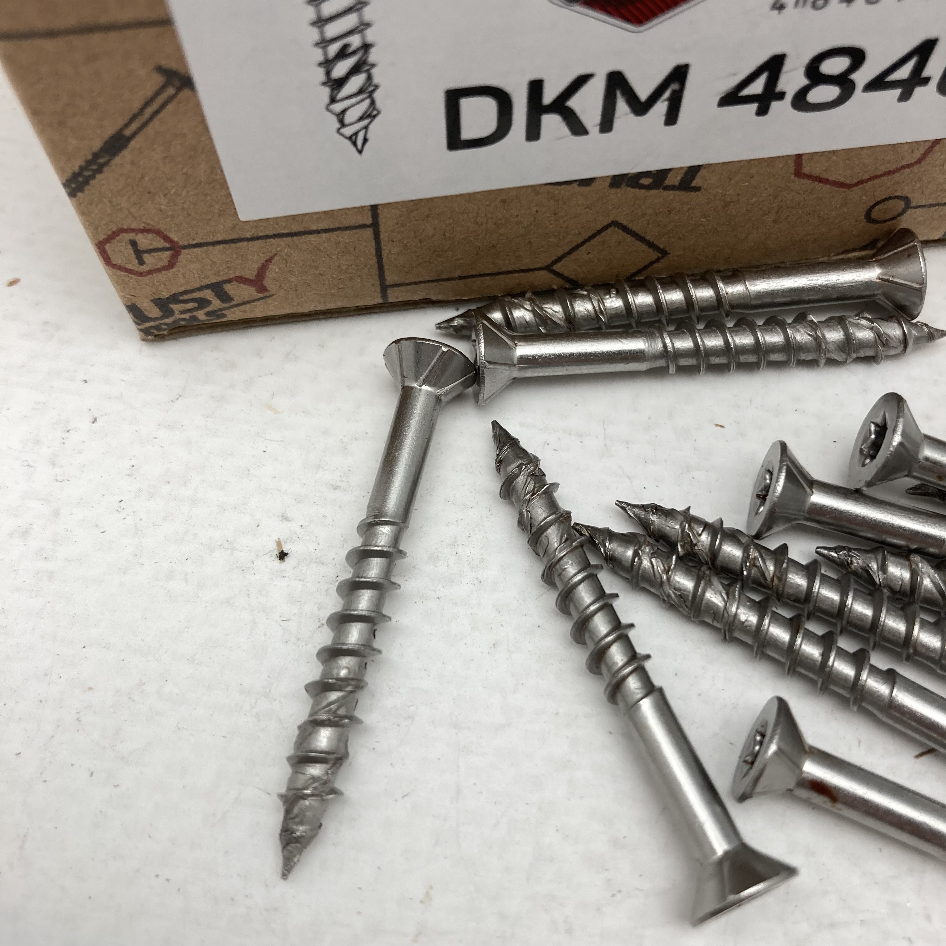 Фасадные саморезы DKM 4,8х40 из нержавеющей стали (300 шт)