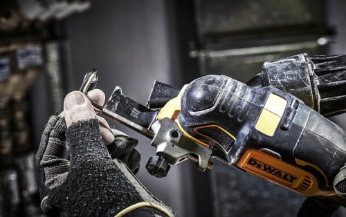 Аккумуляторный реноватор DeWalt DCS356N
