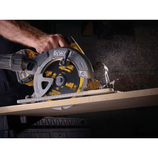 Диск пильный DeWalt EXTREME по фиброцементу 160x20 4T