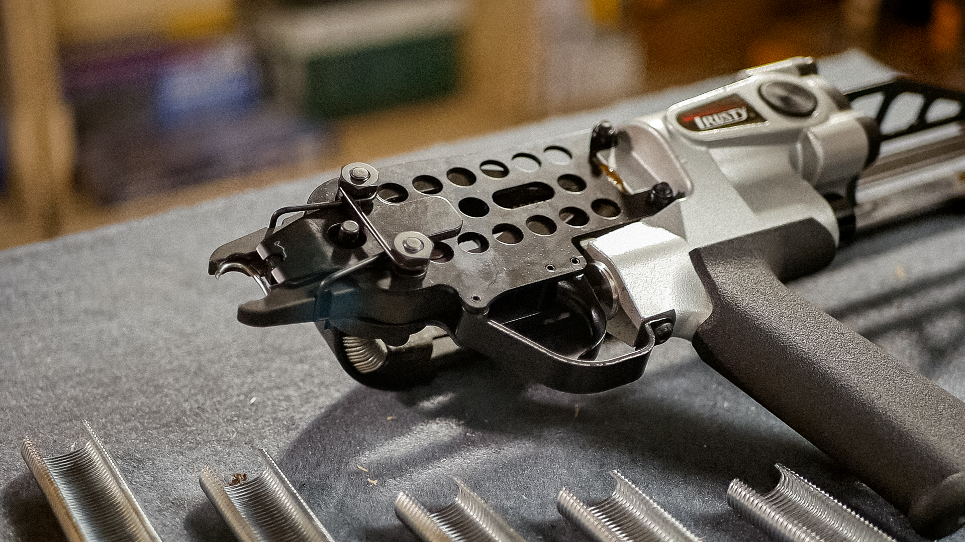 Скобообжимной инструмент Trusty TCR-SC7C