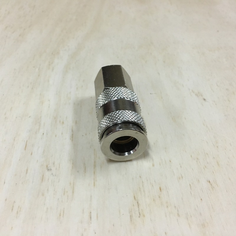 Штуцер "мама" с внутренней резьбой 1/4