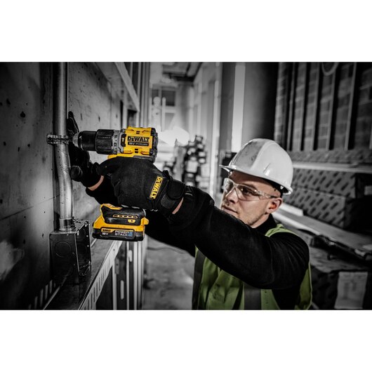 Аккумуляторы DeWalt Powerstack 18V 1.7 Ач (2 шт)