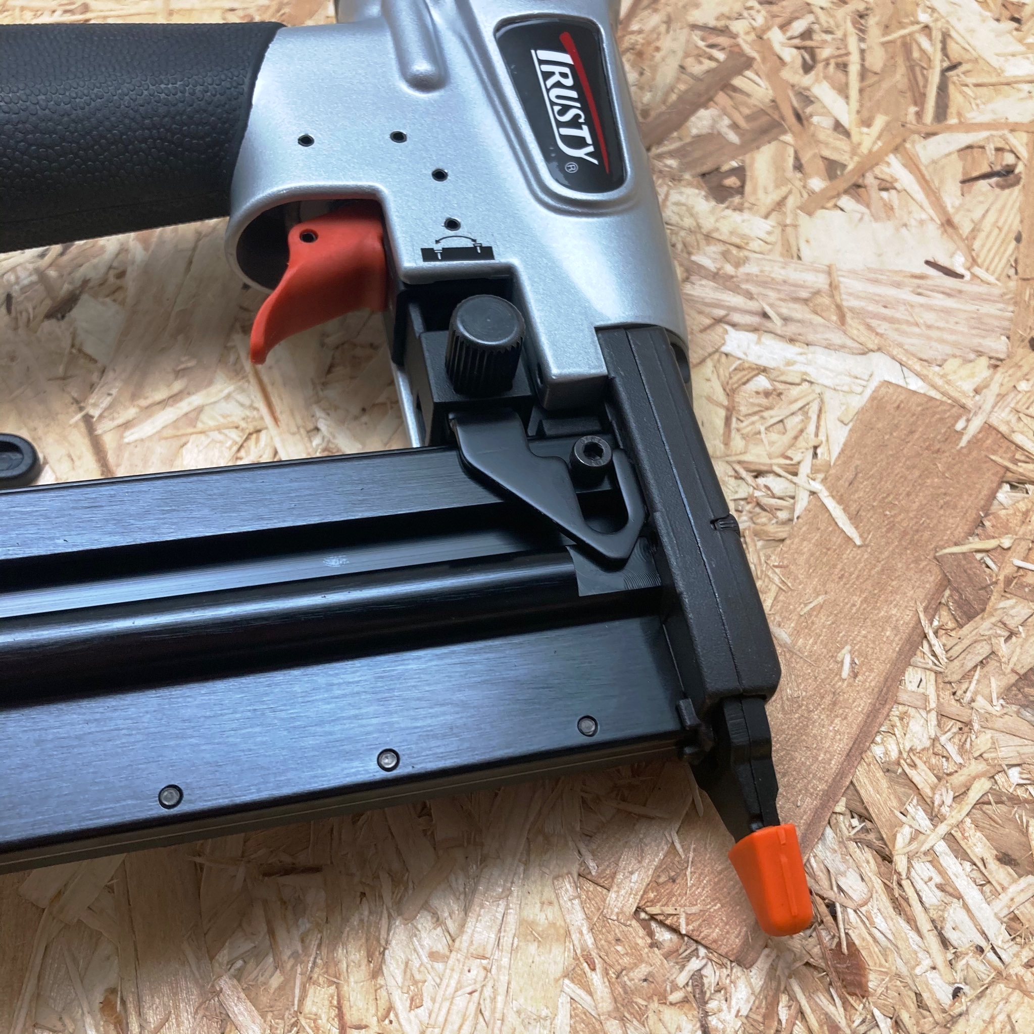 Шпилькозабивной пистолет Trusty TPN-2345S