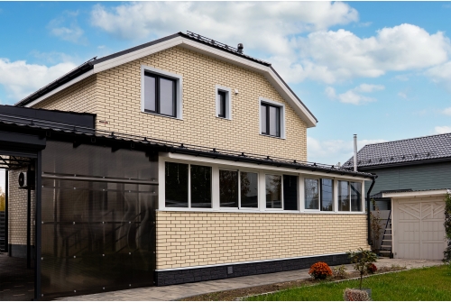 Фасадная панель Grand Line Состаренный кирпич Design Plus ваниль с темно-бежевым швом