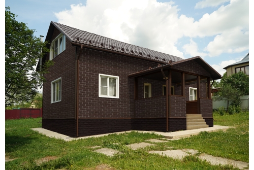 Фасадная панель Grand Line Колотый камень Design Plus каштан с белым швом