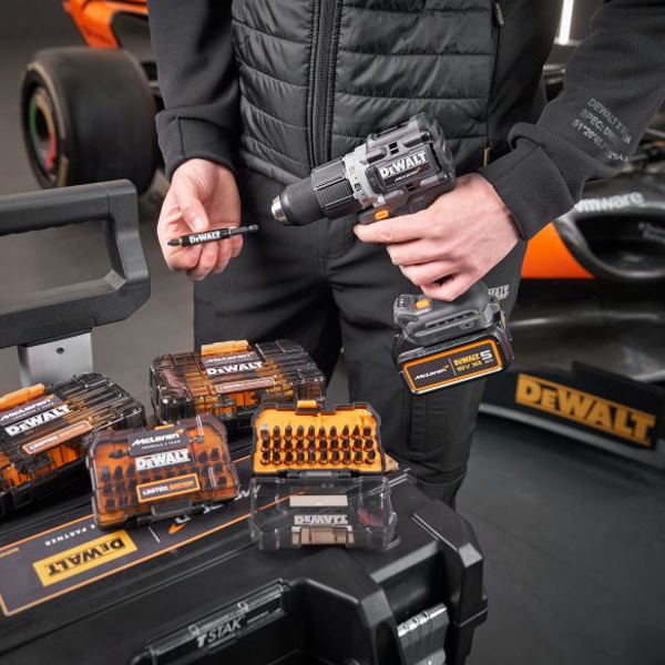 Набор бит 25 мм DEWALT McLaren Limited Edition DT70900T (32 шт)