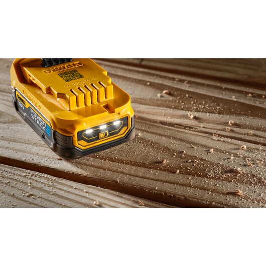 Аккумуляторы DeWalt Powerstack 18V 1.7 Ач (2 шт)
