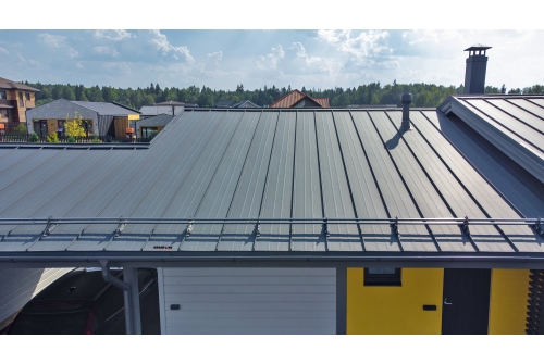 Кликфальц Pro Line Grand Line 0,5 PurLite Matt с пленкой на замках RAL 7024 мокрый асфальт