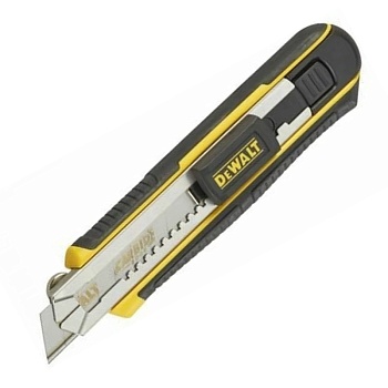 Нож с сегментированным лезвием DeWalt 18 мм (кассетный) +3 лезвия