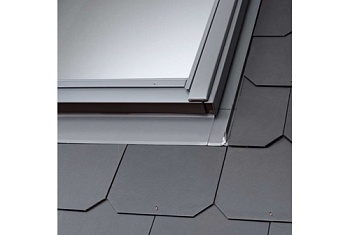 Оклад VELUX EDS 2000+BDX с гидро-теплоизоляцией для плоских кровельных материалов 94х140